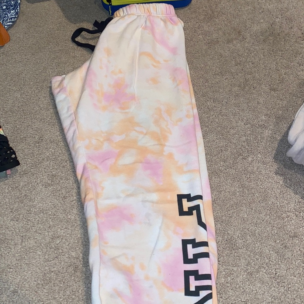 sweat pants